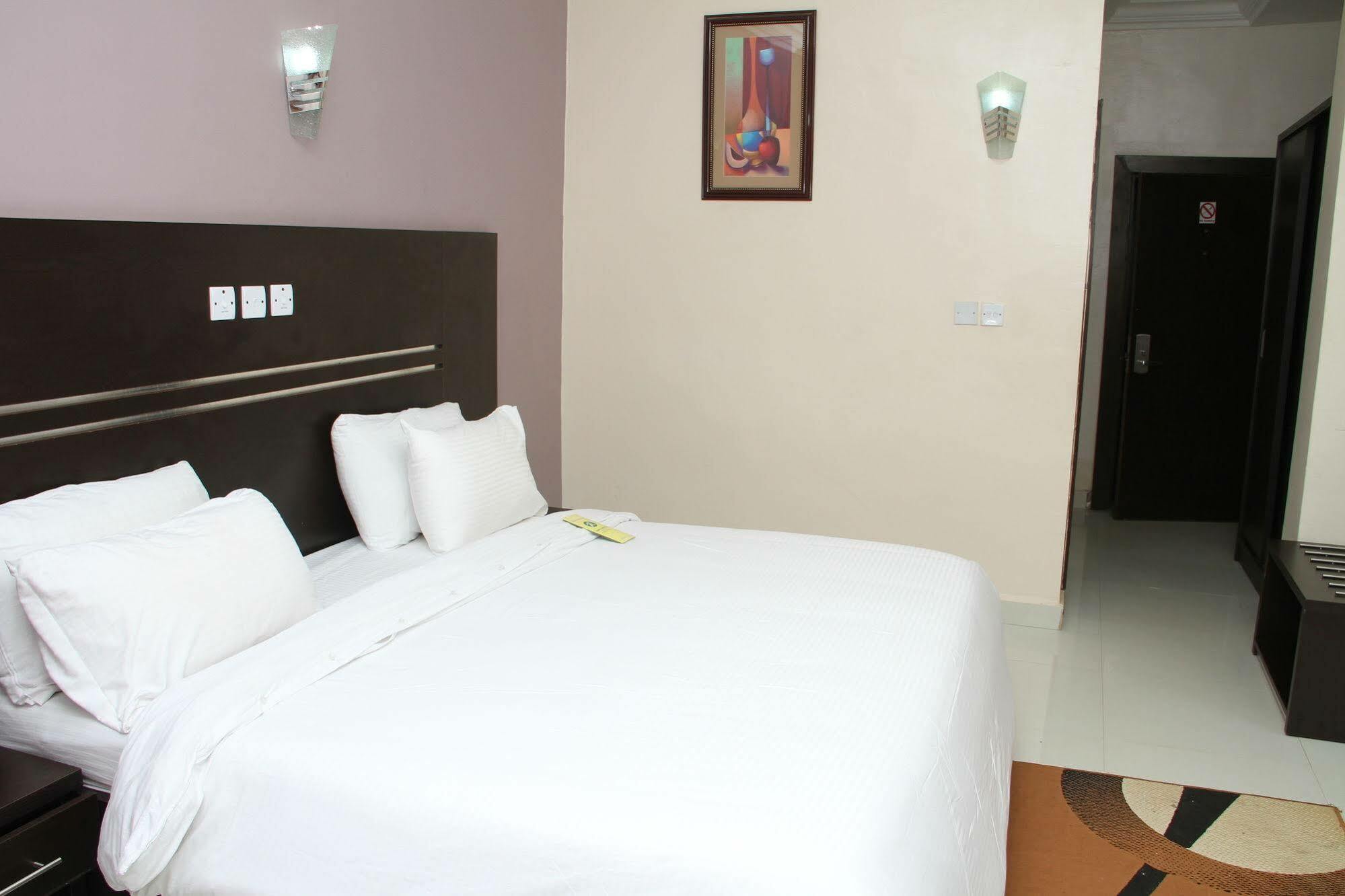 Jades Hotel Wupa Exterior foto